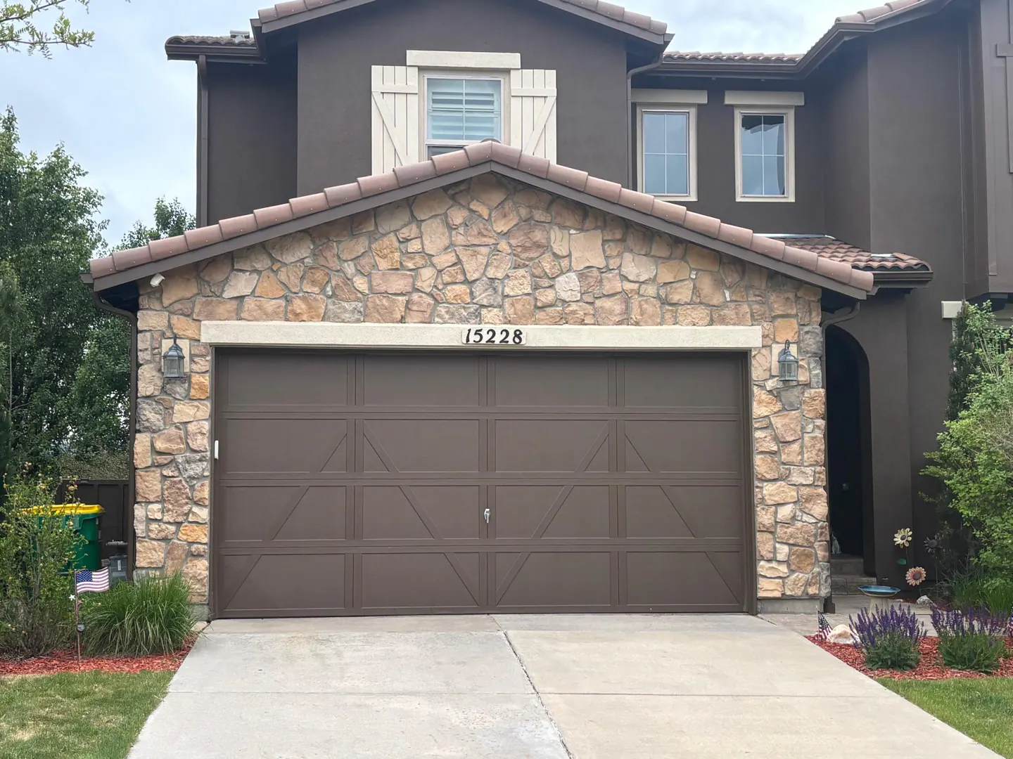 Old garage door before installation