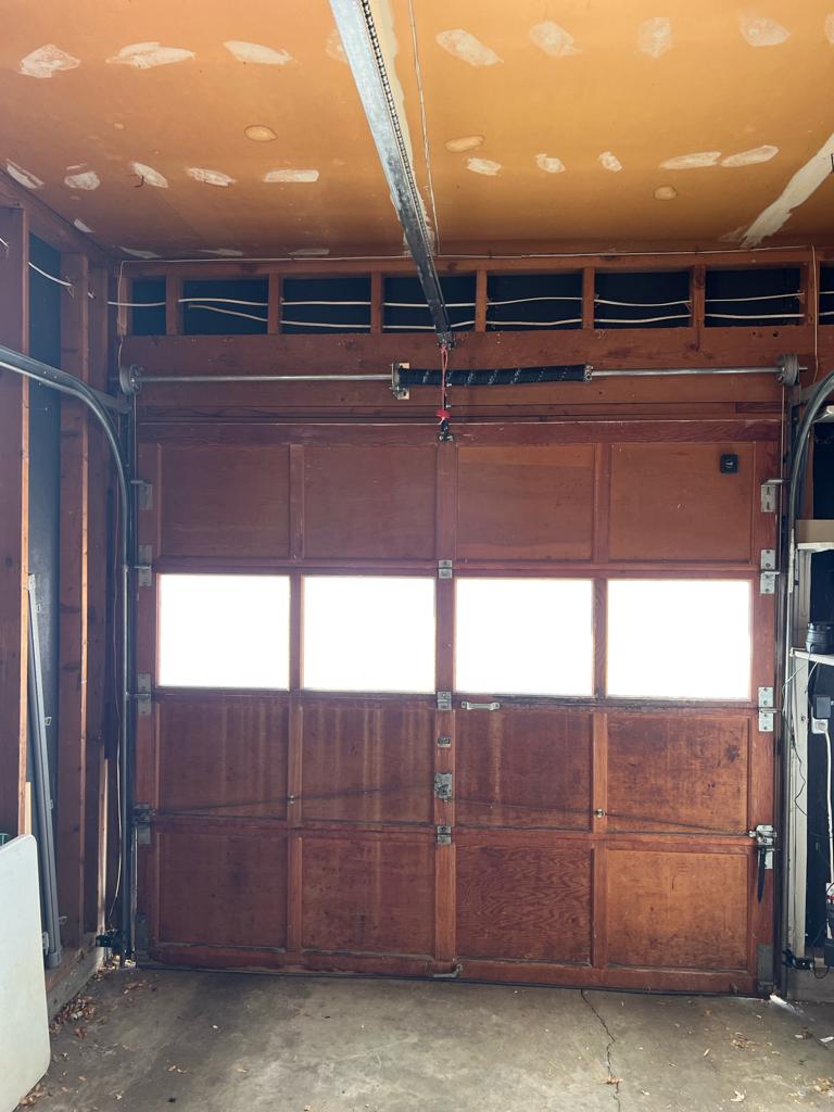Garage Door Upgrades to Priotize before winter-8